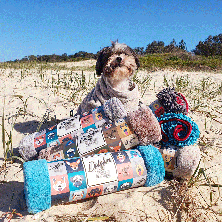 dog towels, towels for dogs, best dog towels, dog grooming, happy dog, dog beach towel, dog bath towel, dog gifts, gifts for dogs, dog on beach, dog drying towel, super absorbent dog towels, microfibre dog towel, dog chamois towel, dog shammy towel