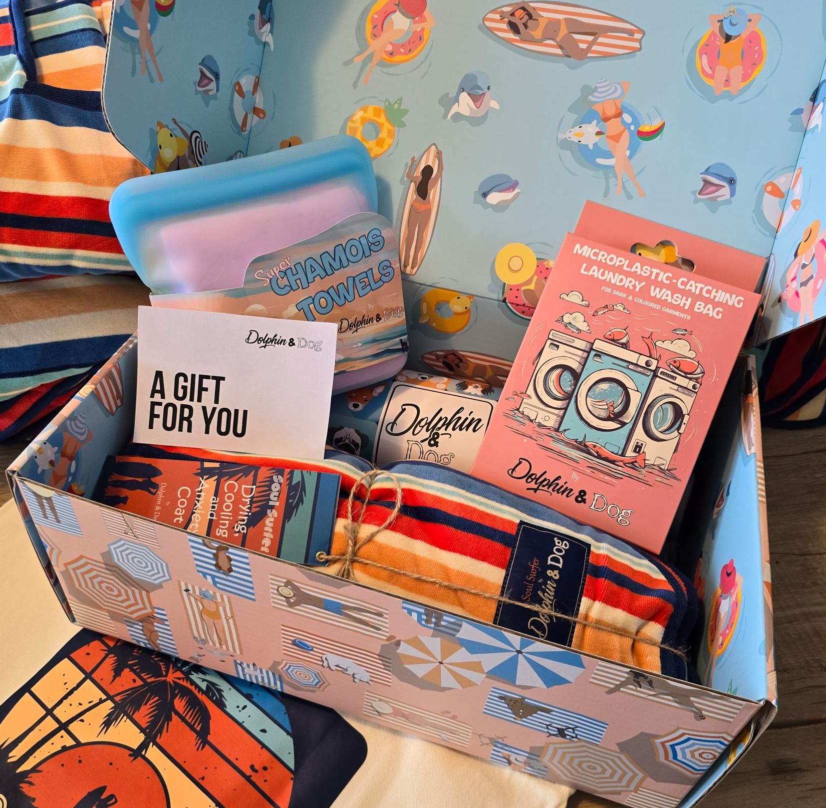 A beautifully designed dog gift box featuring a selection of unique dog gifts and gifts for dogs, ideal for special occasions and dog lovers.