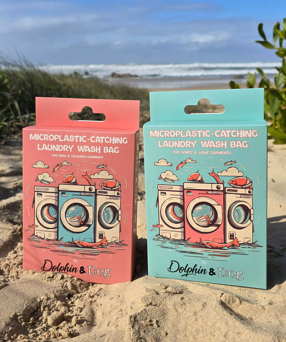 Eco-friendly microplastic-catching laundry wash bag for delicates and everyday clothes. Durable mesh washing bag helps protect garments in the washing machine.