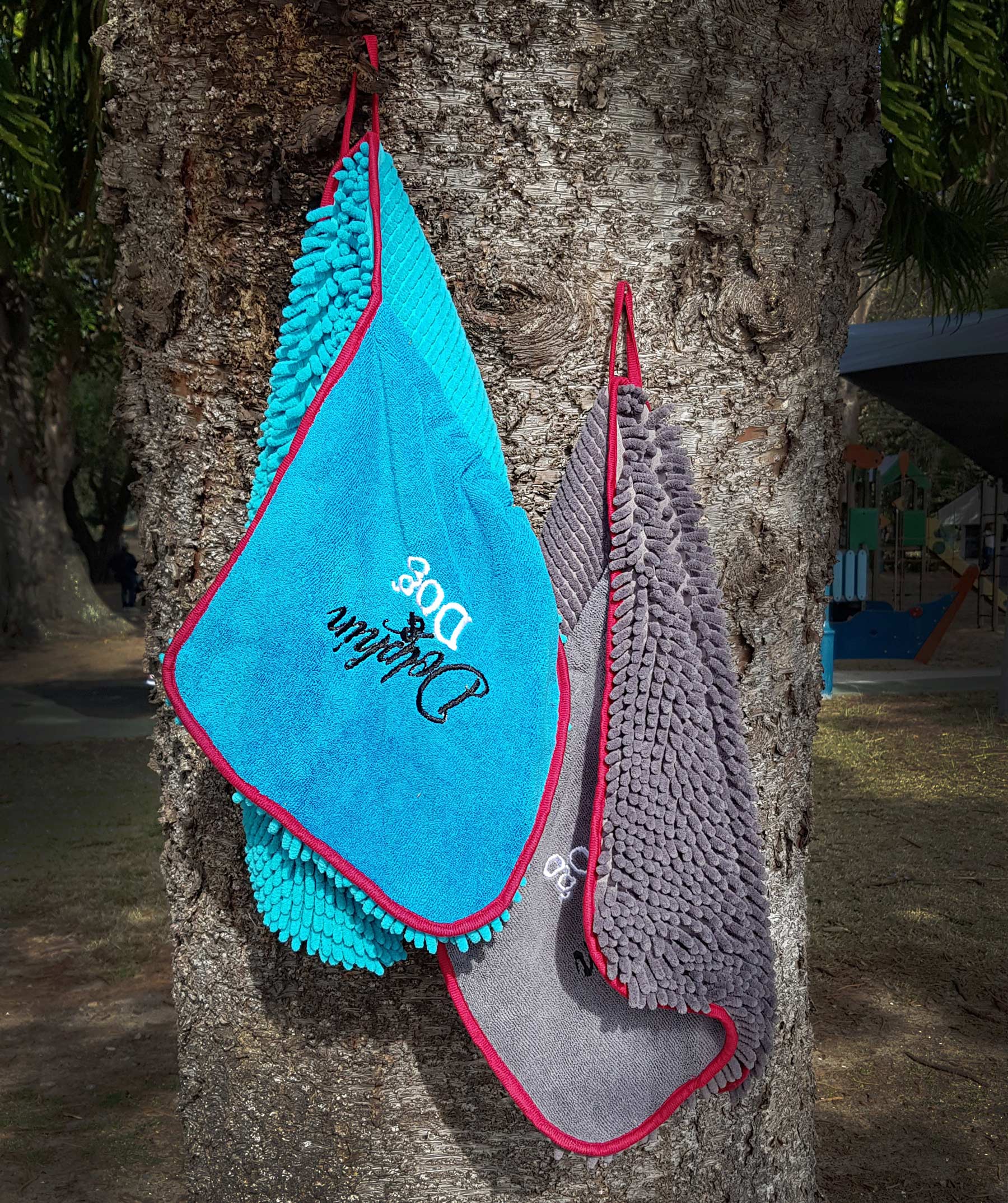 Absorbent Dog Towels, Choose our absorbent dog towels for quick and effective drying. Ideal for water-loving pets, they offer superior moisture-wicking properties and are gentle on your dog’s skin