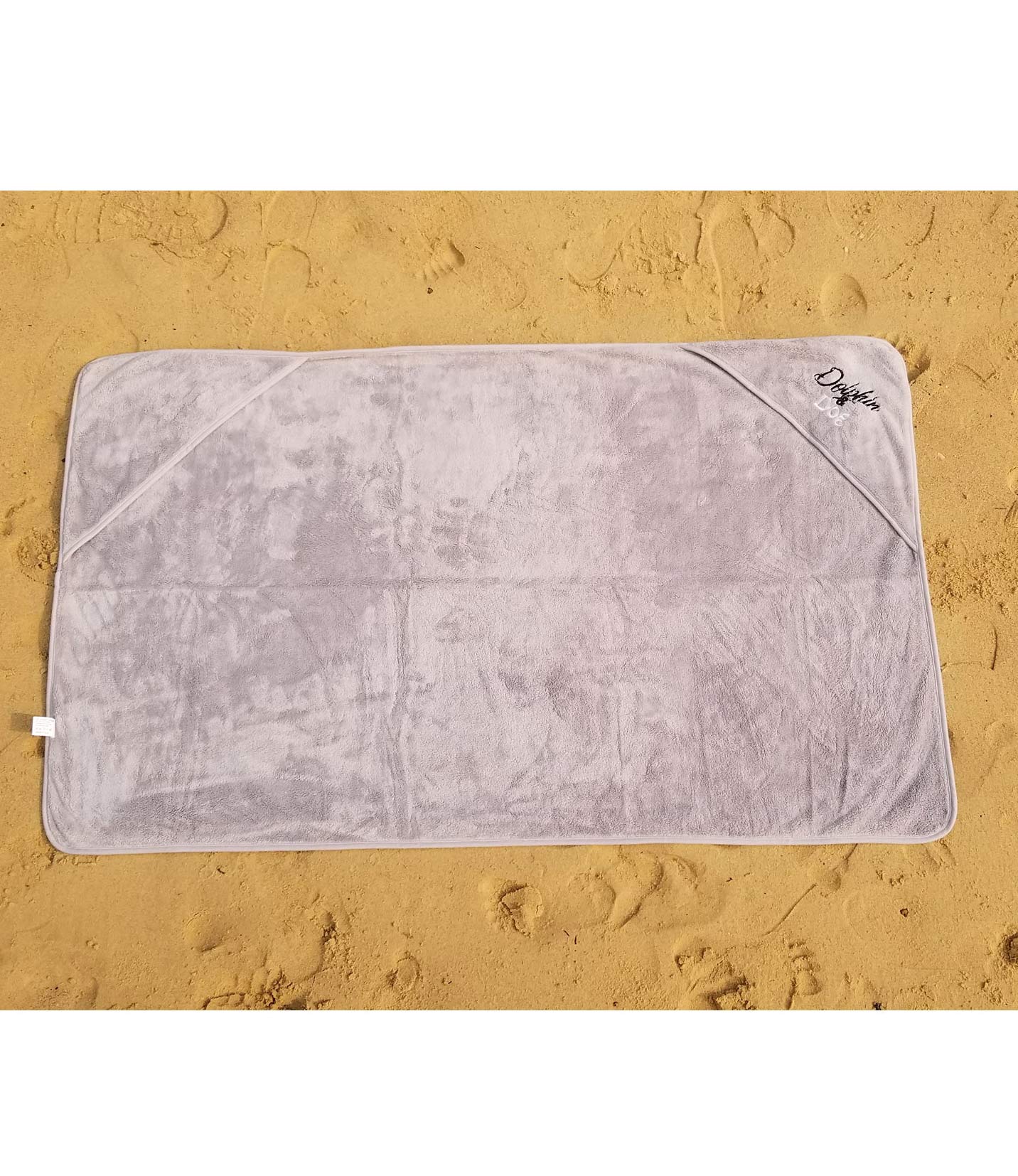 Dog Beach Towel: &quot;Perfect for beach days, this dog beach towel offers super absorbent, quick-drying fabric for your furry companion