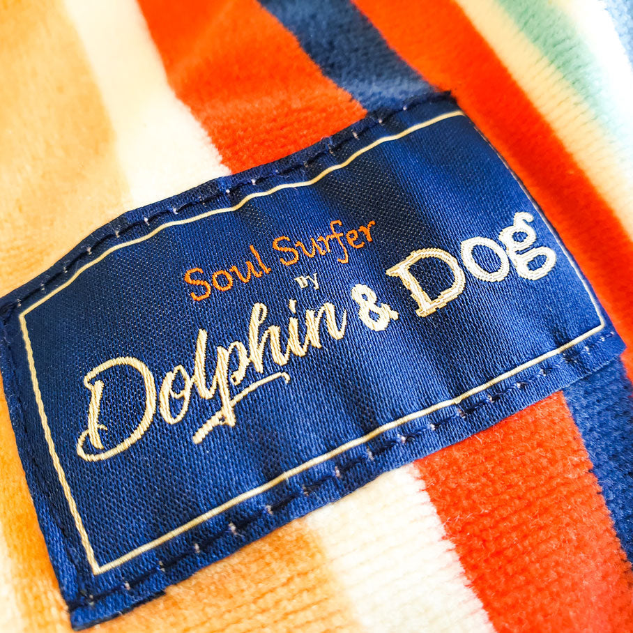 After bath time, your dog will enjoy the comfort of our dog robe with a soft cotton exterior and absorbent interior for ultimate relaxation.